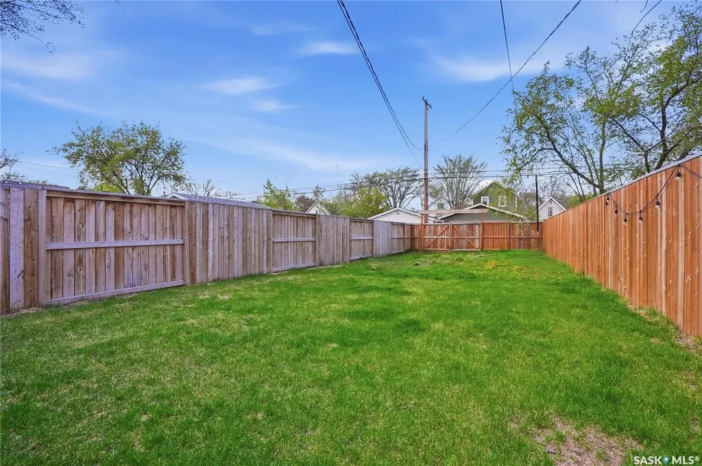 505 F Avenue S Saskatoon SK S7M 1T6