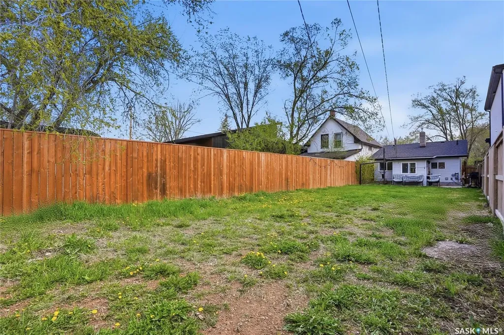 505 F Avenue S Saskatoon SK S7M 1T6