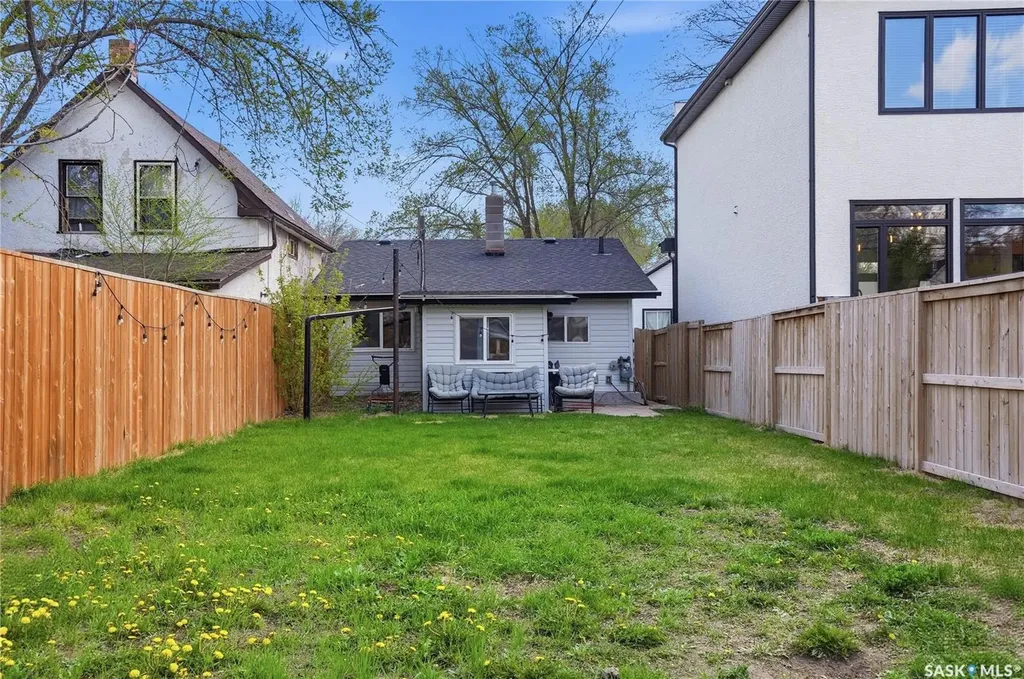 505 F Avenue S Saskatoon SK S7M 1T6