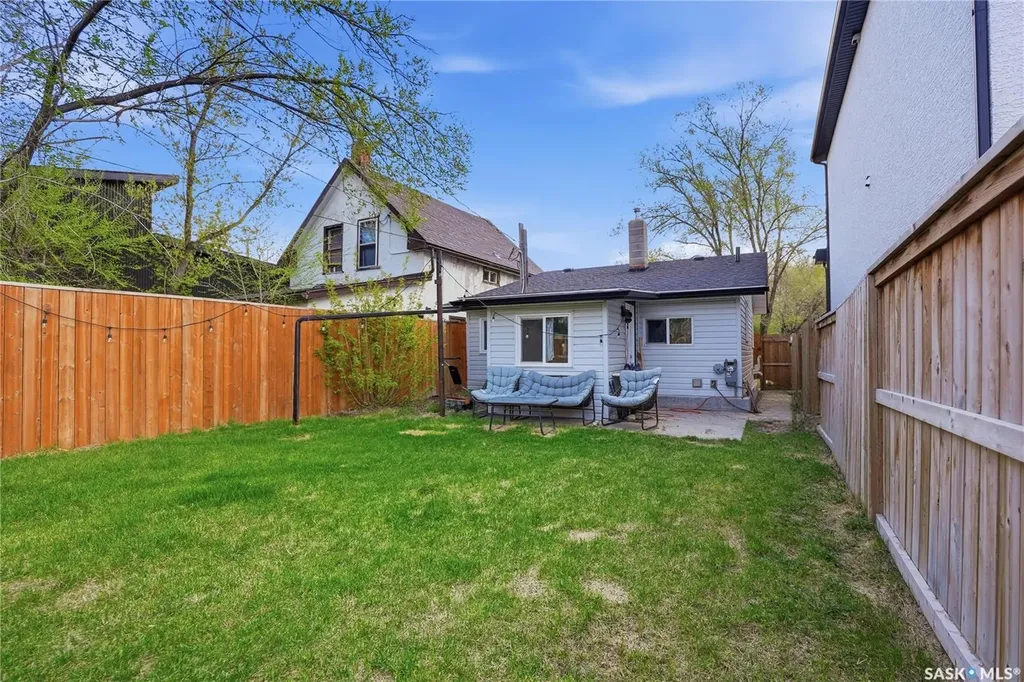 505 F Avenue S Saskatoon SK S7M 1T6