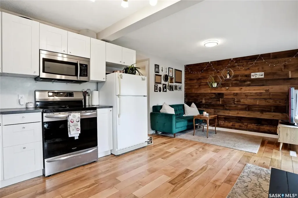 505 F Avenue S Saskatoon SK S7M 1T6