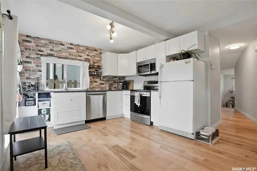 505 F Avenue S Saskatoon SK S7M 1T6