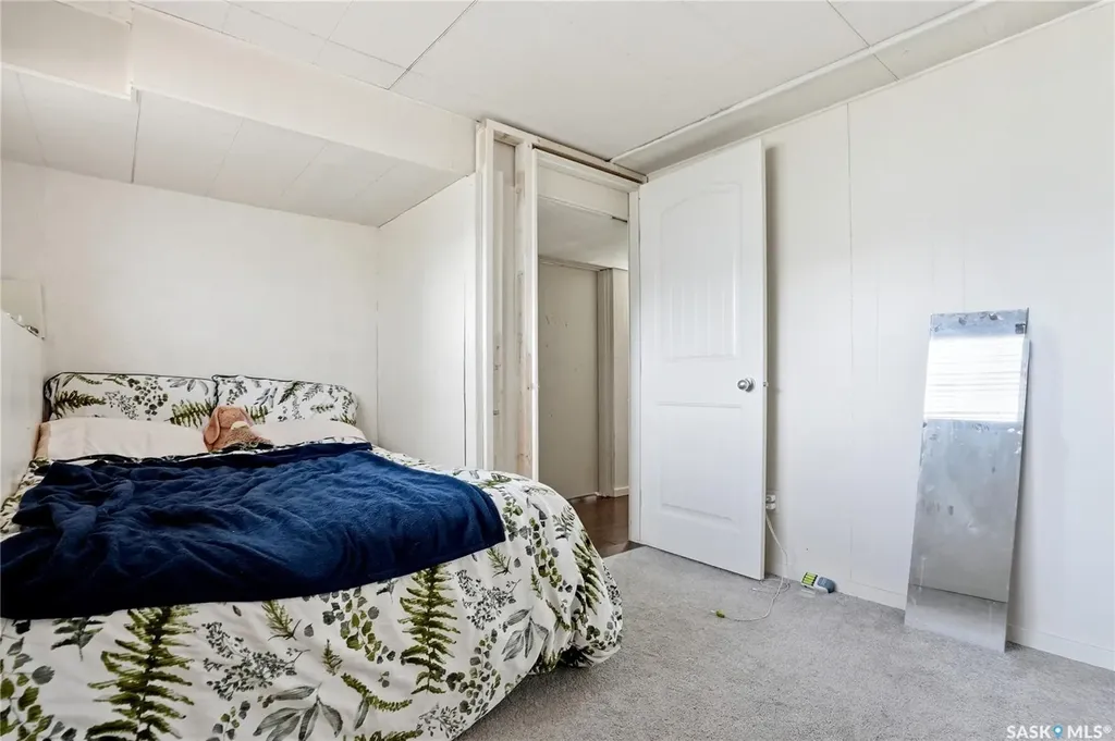 405 St Laurent Crescent Saskatoon SK S7L 4X3