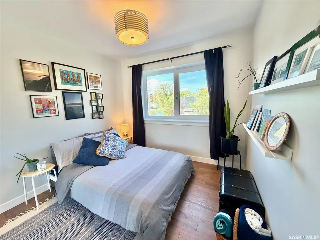 607 K Avenue S Saskatoon SK S7M 2E4