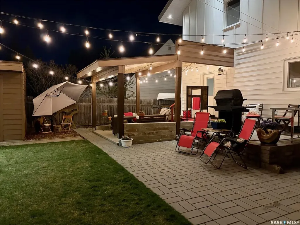 607 K Avenue S Saskatoon SK S7M 2E4