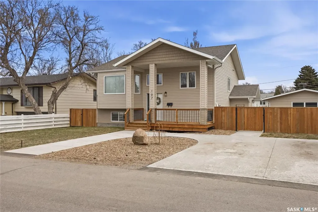 107 Valleyview Drive Caronport SK S0H 0S0