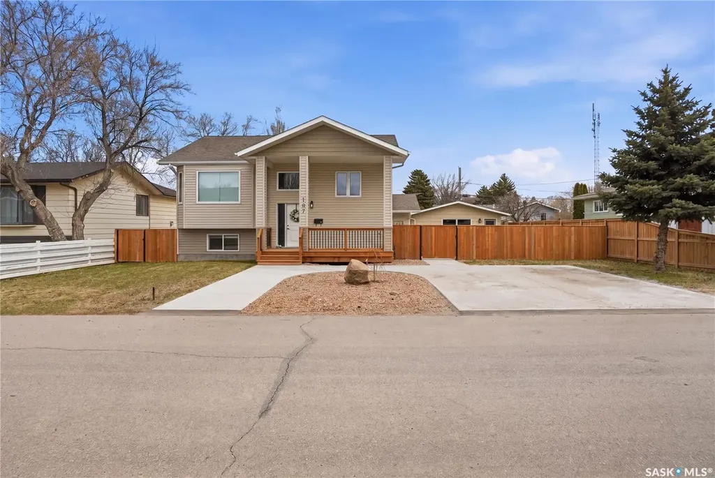 107 Valleyview Drive Caronport SK S0H 0S0