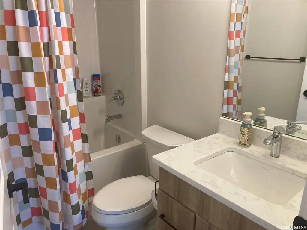 1312 Parr Hill Drive Martensville SK S0K 2T1