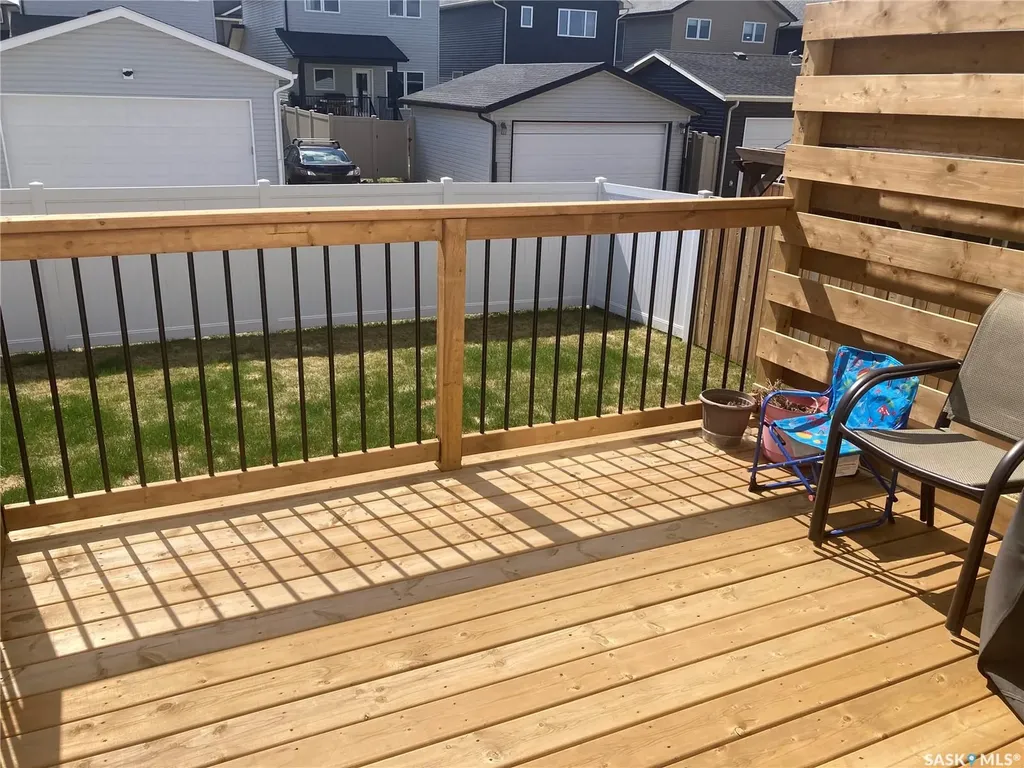 1312 Parr Hill Drive Martensville SK S0K 2T1