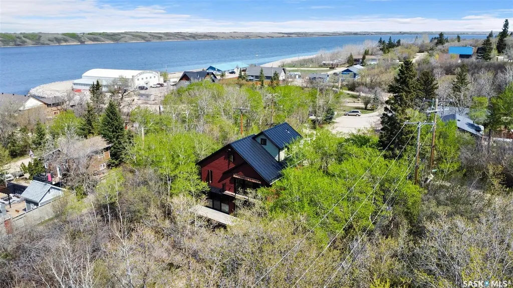 115-117 Evenson Avenue Manitou Beach SK S0K 4T1