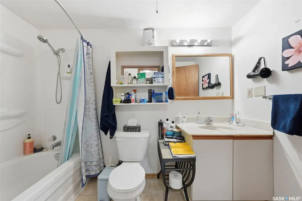 107-109 Shawondasse Drive Manitou Beach SK S0K 4T1