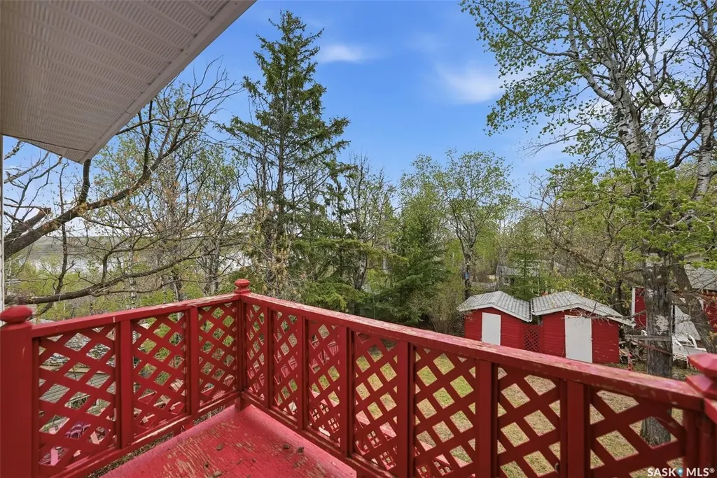 107-109 Shawondasse Drive Manitou Beach SK S0K 4T1