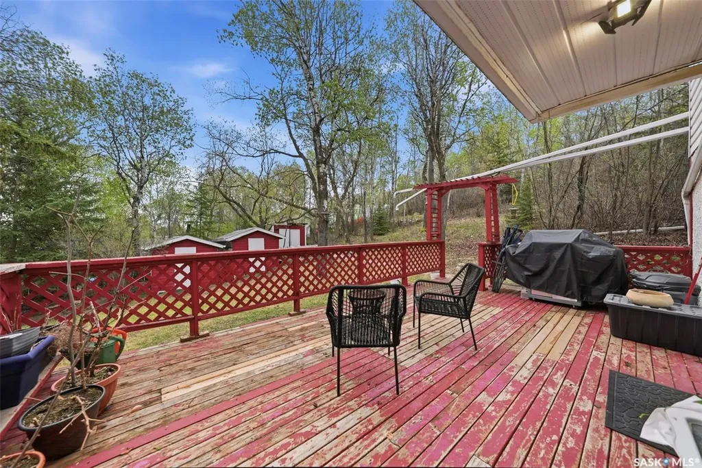 107-109 Shawondasse Drive Manitou Beach SK S0K 4T1