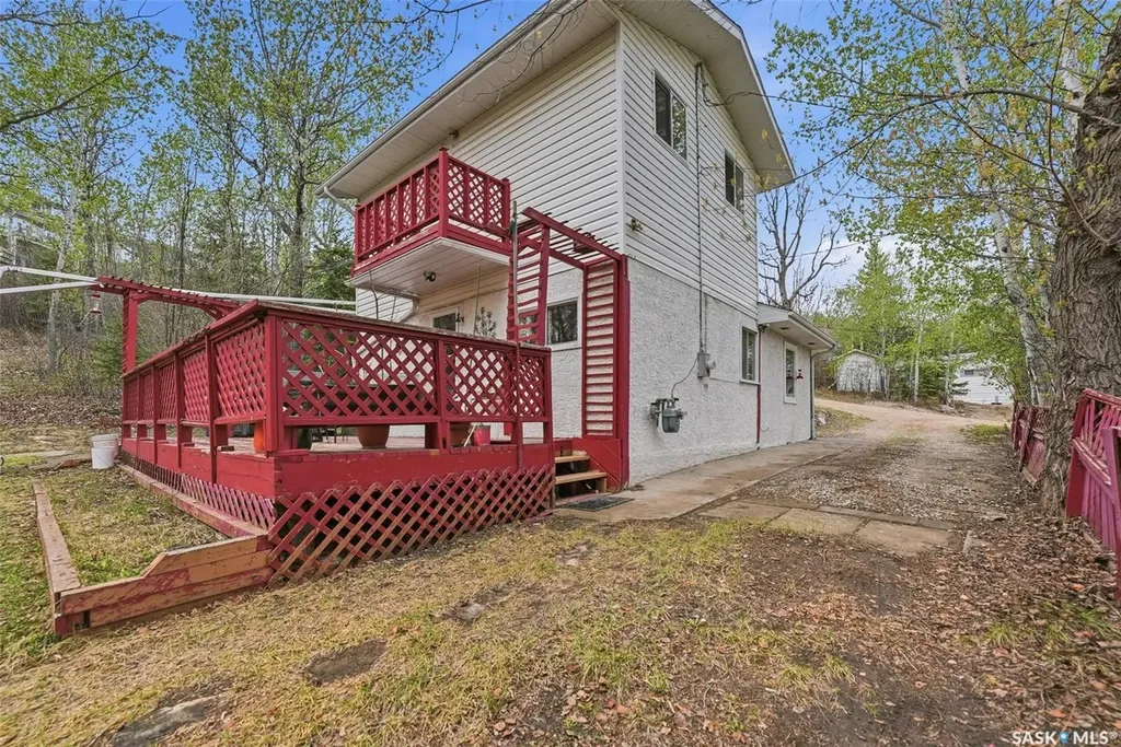107-109 Shawondasse Drive Manitou Beach SK S0K 4T1