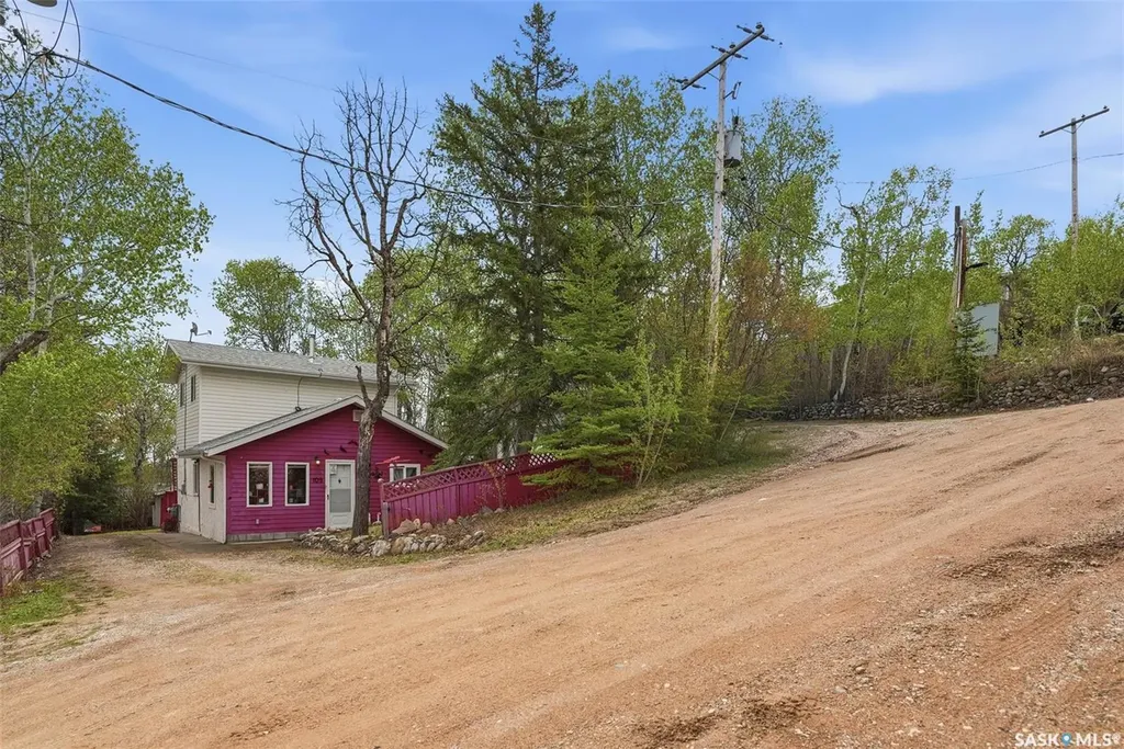 107-109 Shawondasse Drive Manitou Beach SK S0K 4T1