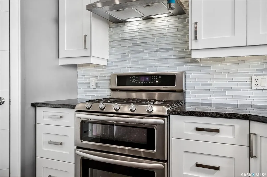 156 Iron Bridge Drive Moose Jaw SK S6J 0B4