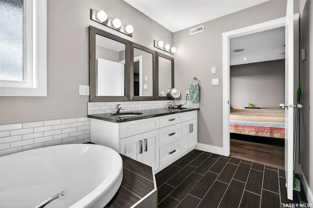 156 Iron Bridge Drive Moose Jaw SK S6J 0B4