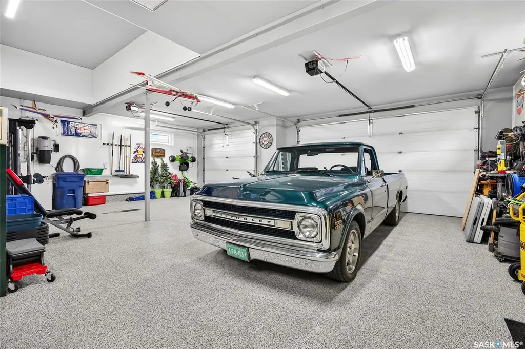 156 Iron Bridge Drive Moose Jaw SK S6J 0B4
