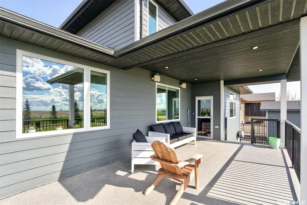 156 Iron Bridge Drive Moose Jaw SK S6J 0B4