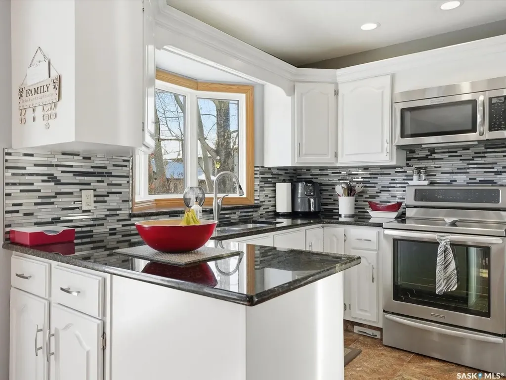 106 Jan Crescent Saskatoon SK S7J 4T5