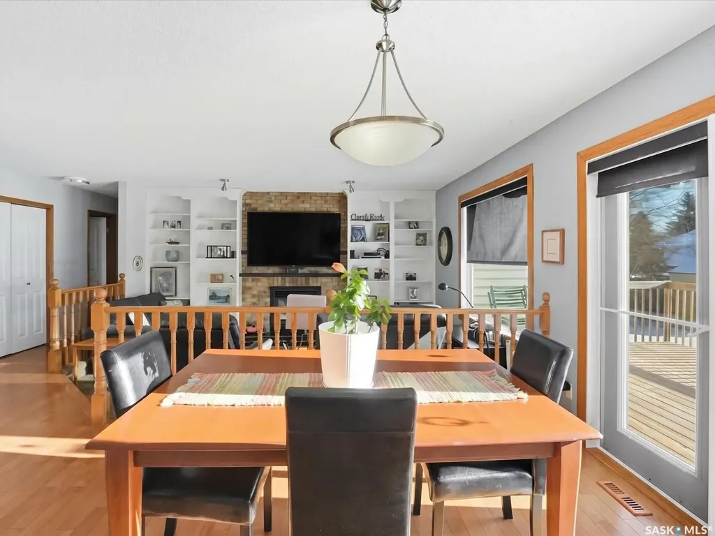 106 Jan Crescent Saskatoon SK S7J 4T5