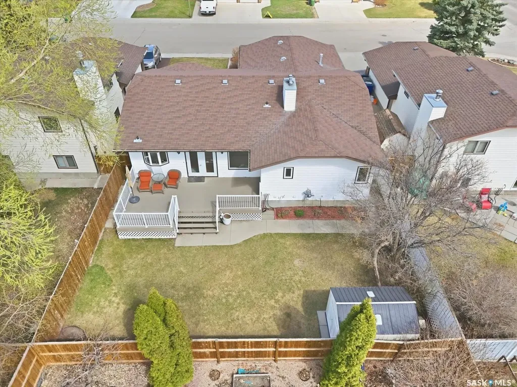 106 Jan Crescent Saskatoon SK S7J 4T5