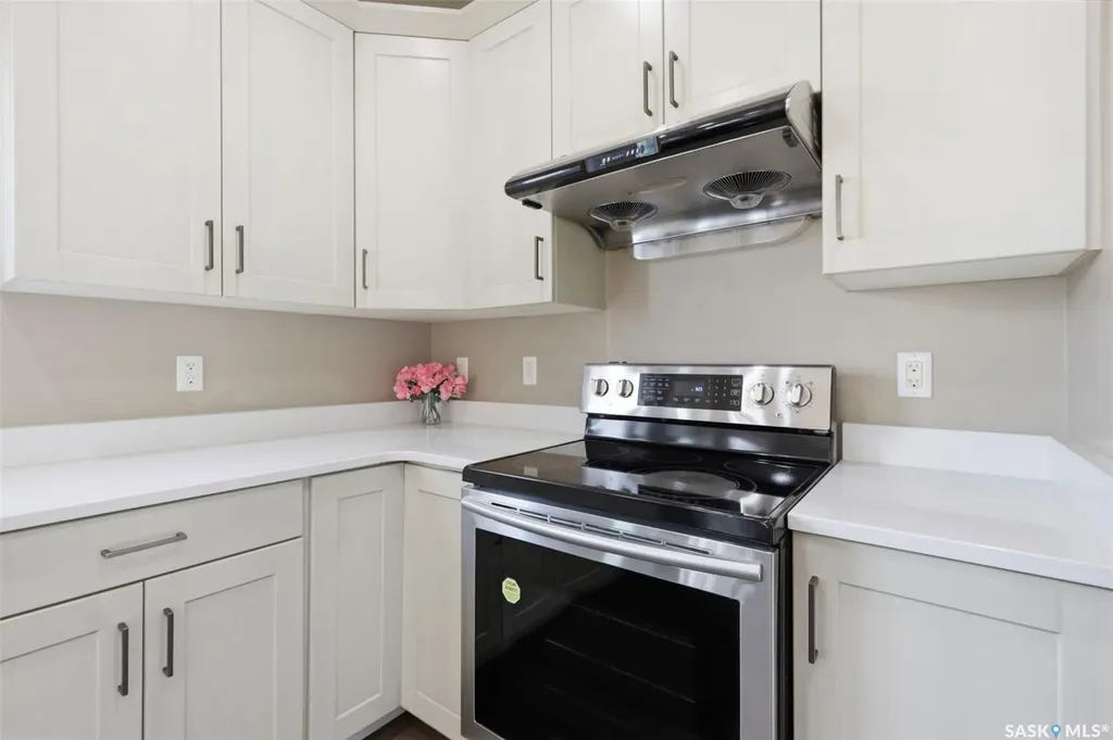 211 Baltzan Boulevard Saskatoon SK S7W 0S2