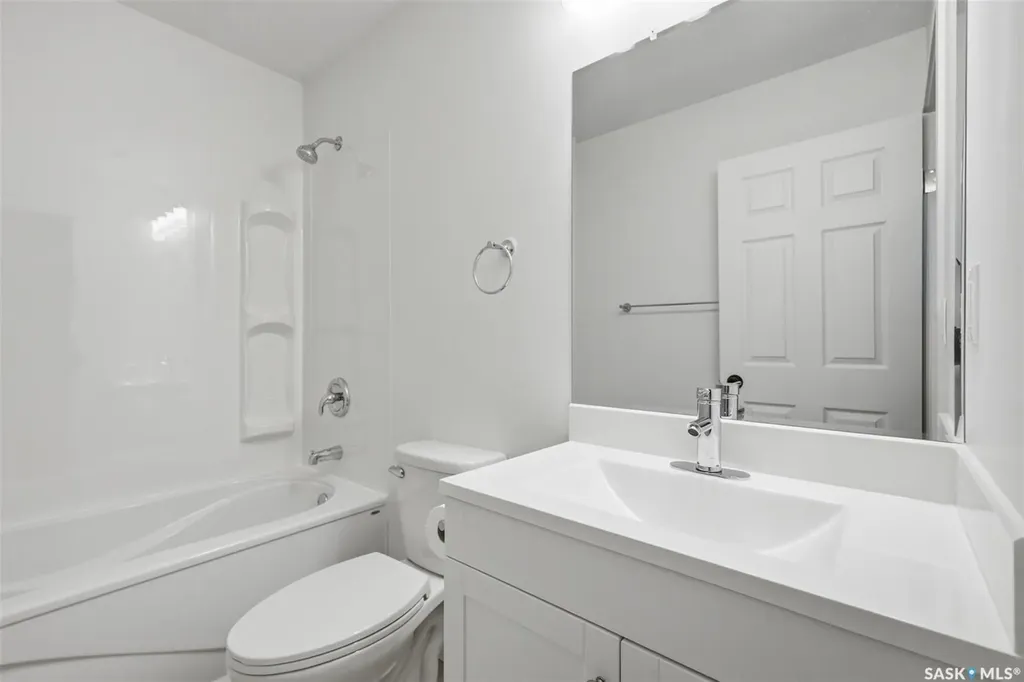 211 Baltzan Boulevard Saskatoon SK S7W 0S2