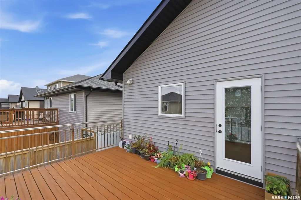 211 Baltzan Boulevard Saskatoon SK S7W 0S2