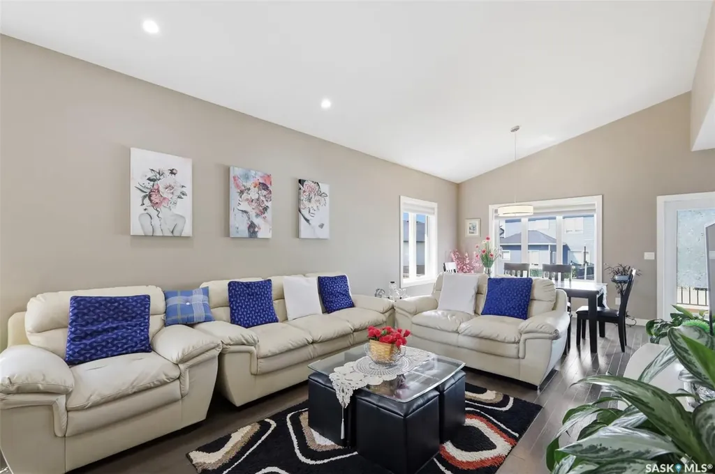 211 Baltzan Boulevard Saskatoon SK S7W 0S2