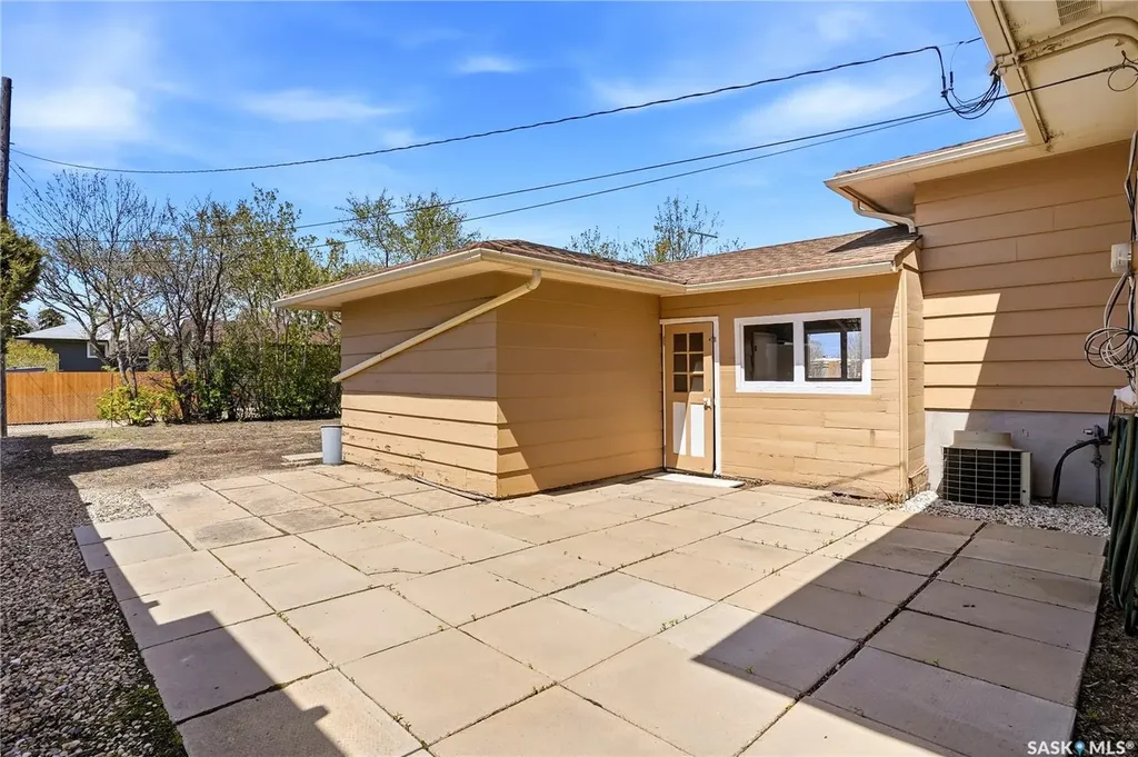 2500 Rothwell Street Regina SK S4N 2C8