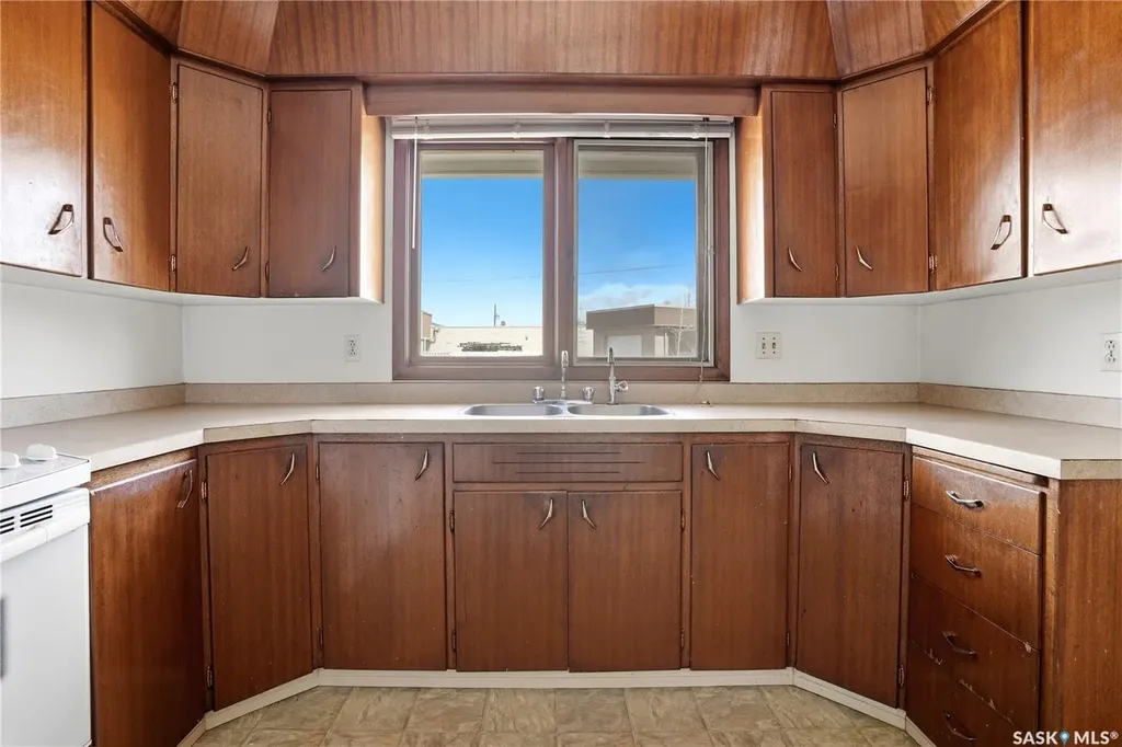 2500 Rothwell Street Regina SK S4N 2C8
