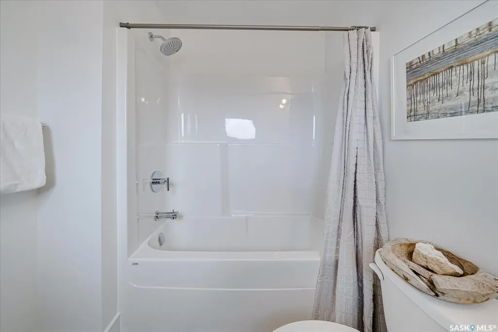 145 Rosewood Boulevard E Saskatoon SK S7V 0P4