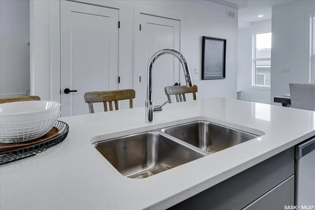 145 Rosewood Boulevard E Saskatoon SK S7V 0P4