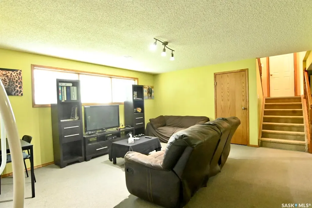 311 Walter Scott Avenue Hanley SK S0G 2E0