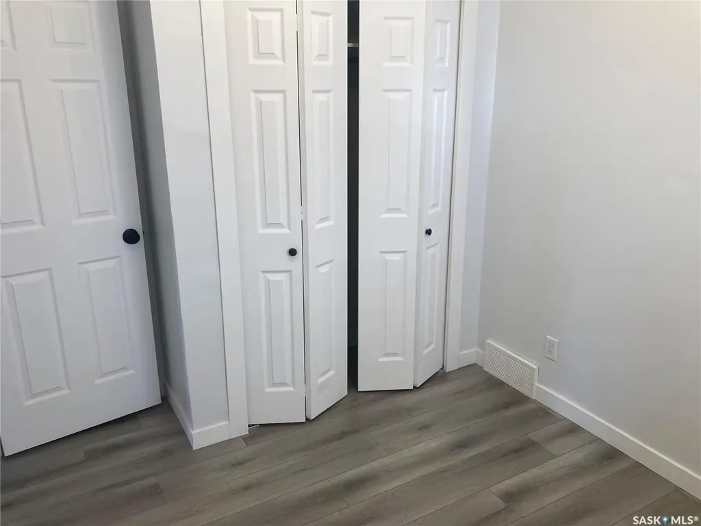 349 X Avenue S Saskatoon SK S7M 3H5