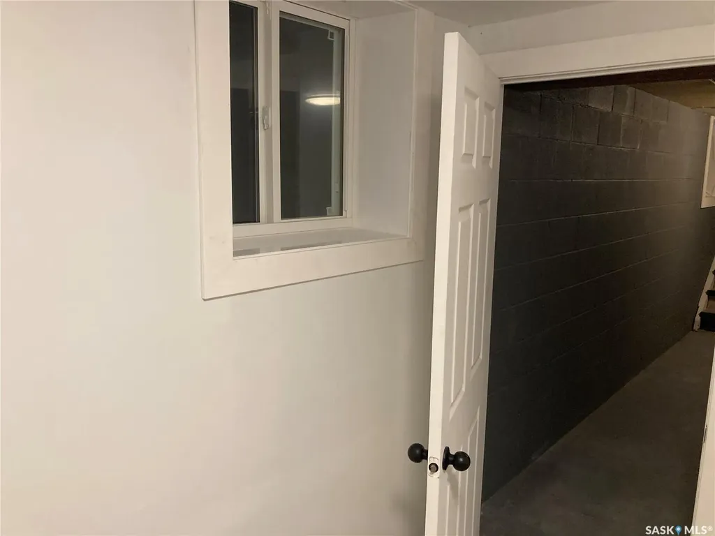 349 X Avenue S Saskatoon SK S7M 3H5