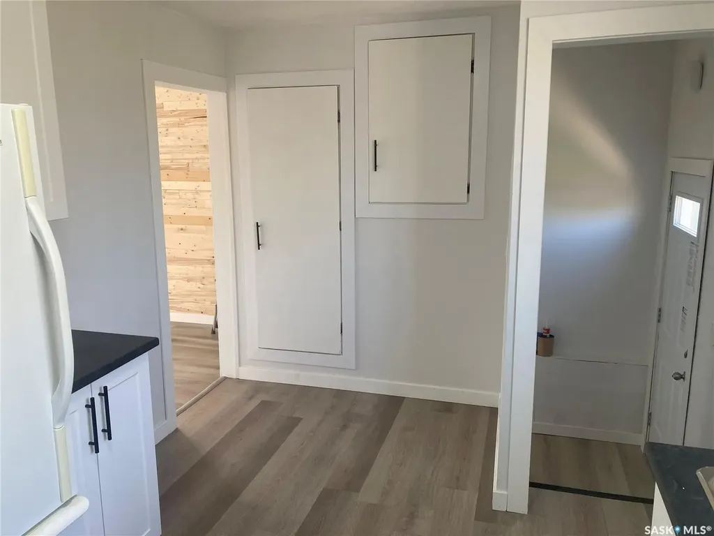 349 X Avenue S Saskatoon SK S7M 3H5