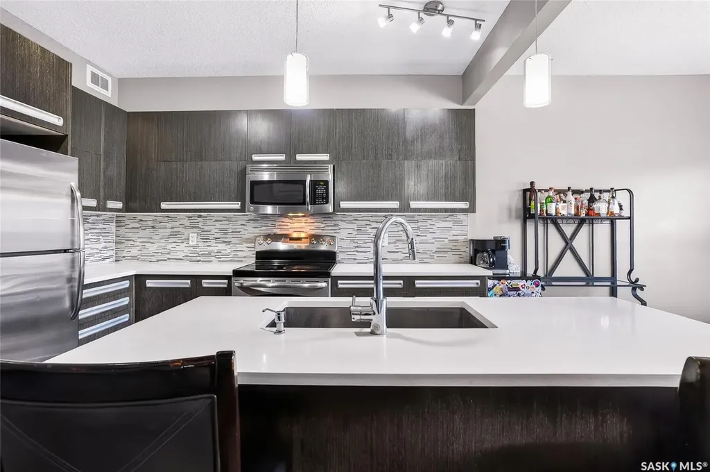 934 Stonebridge Common Saskatoon SK S7T 0N2