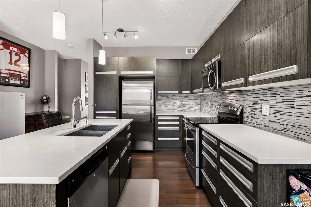 934 Stonebridge Common Saskatoon SK S7T 0N2