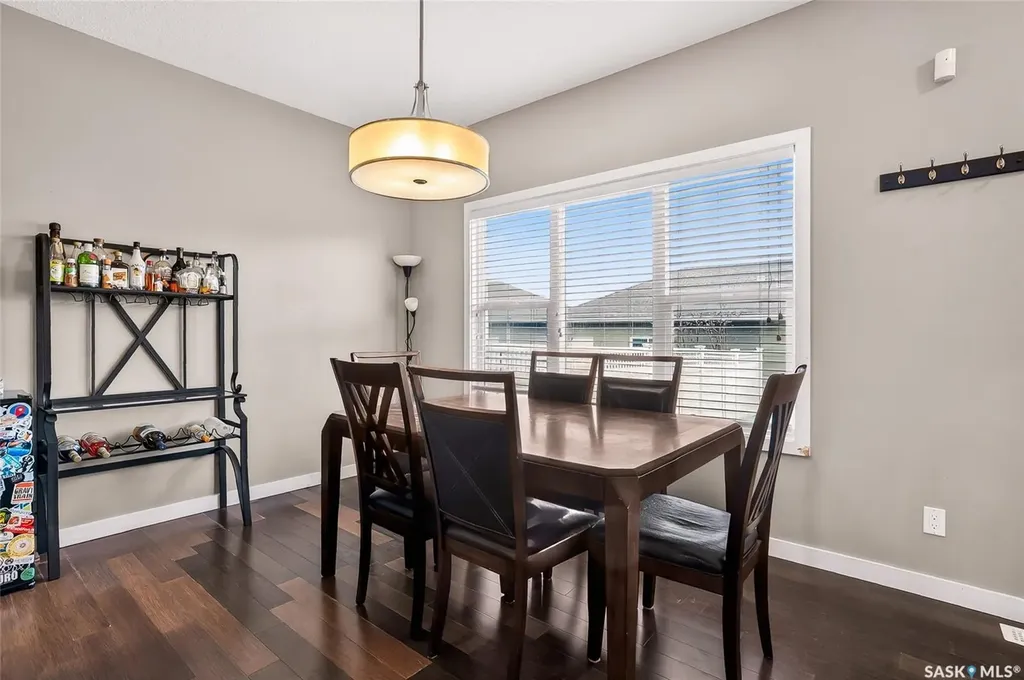 934 Stonebridge Common Saskatoon SK S7T 0N2