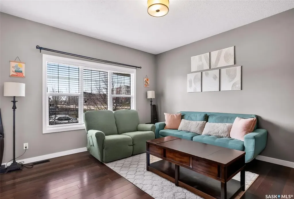934 Stonebridge Common Saskatoon SK S7T 0N2