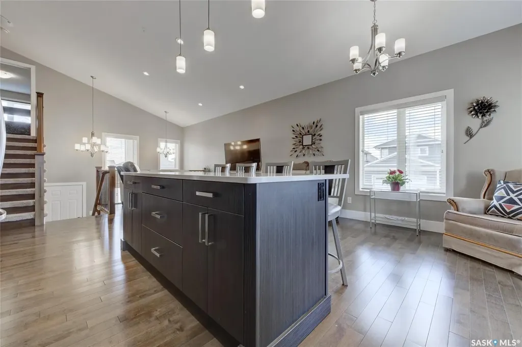 935 Glacial Shores Manor Saskatoon SK S7W 0R2