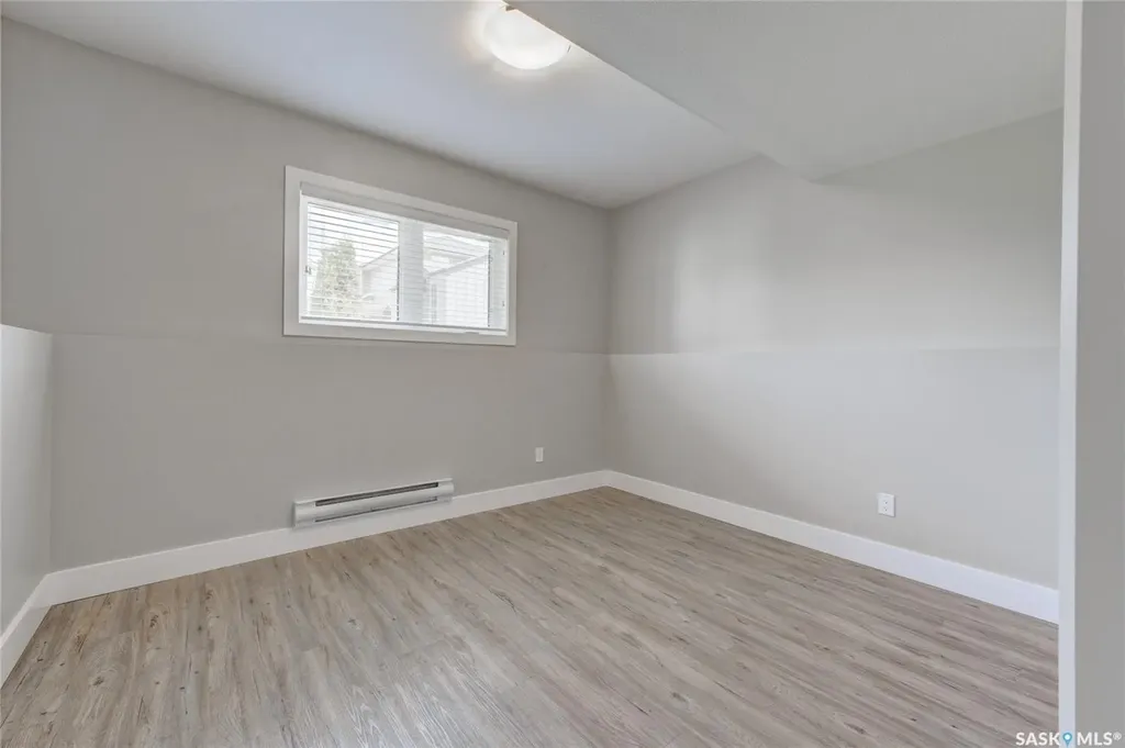 935 Glacial Shores Manor Saskatoon SK S7W 0R2