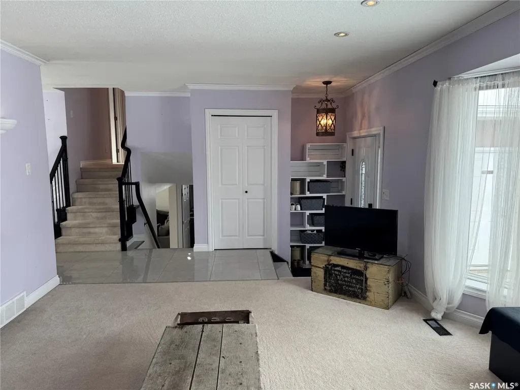 734 Wollaston Court Saskatoon SK S7J 4E5