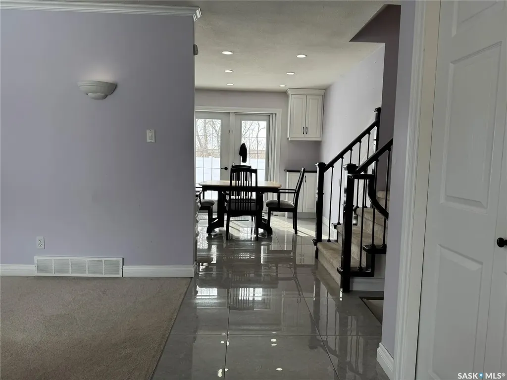 734 Wollaston Court Saskatoon SK S7J 4E5