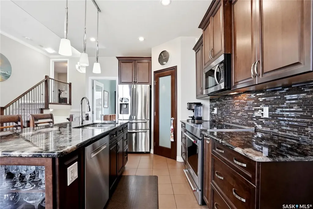 826 Rempel Crescent Saskatoon SK S7T 0M5