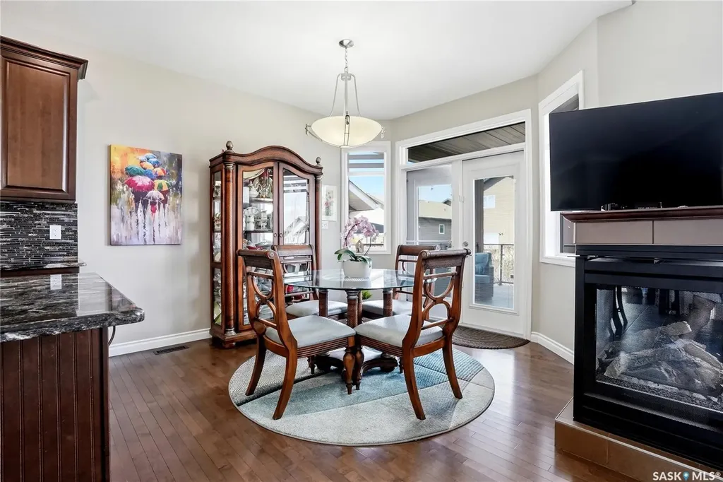 826 Rempel Crescent Saskatoon SK S7T 0M5