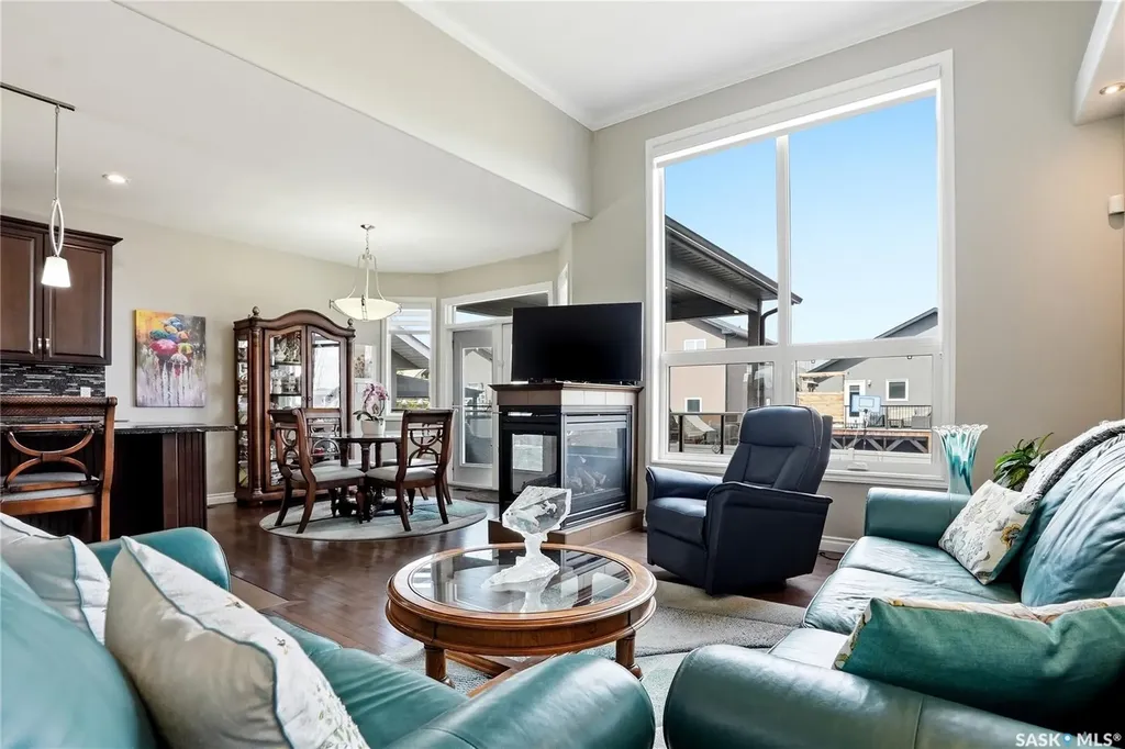 826 Rempel Crescent Saskatoon SK S7T 0M5