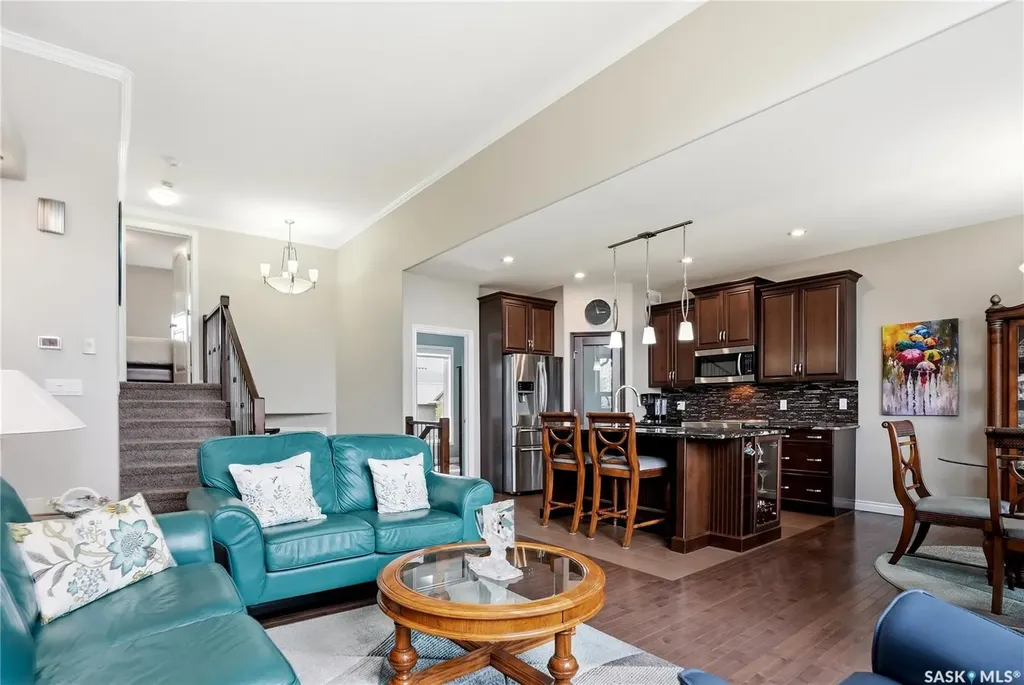 826 Rempel Crescent Saskatoon SK S7T 0M5